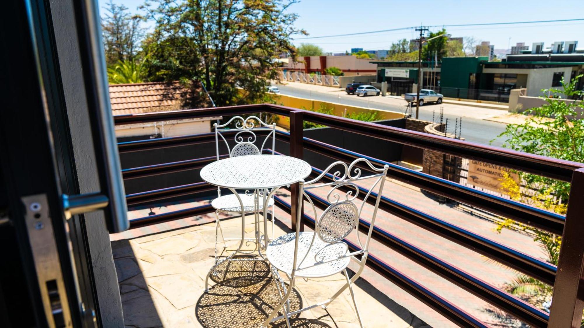 Windhoek Gardens Boutique Hotel Buitenkant foto