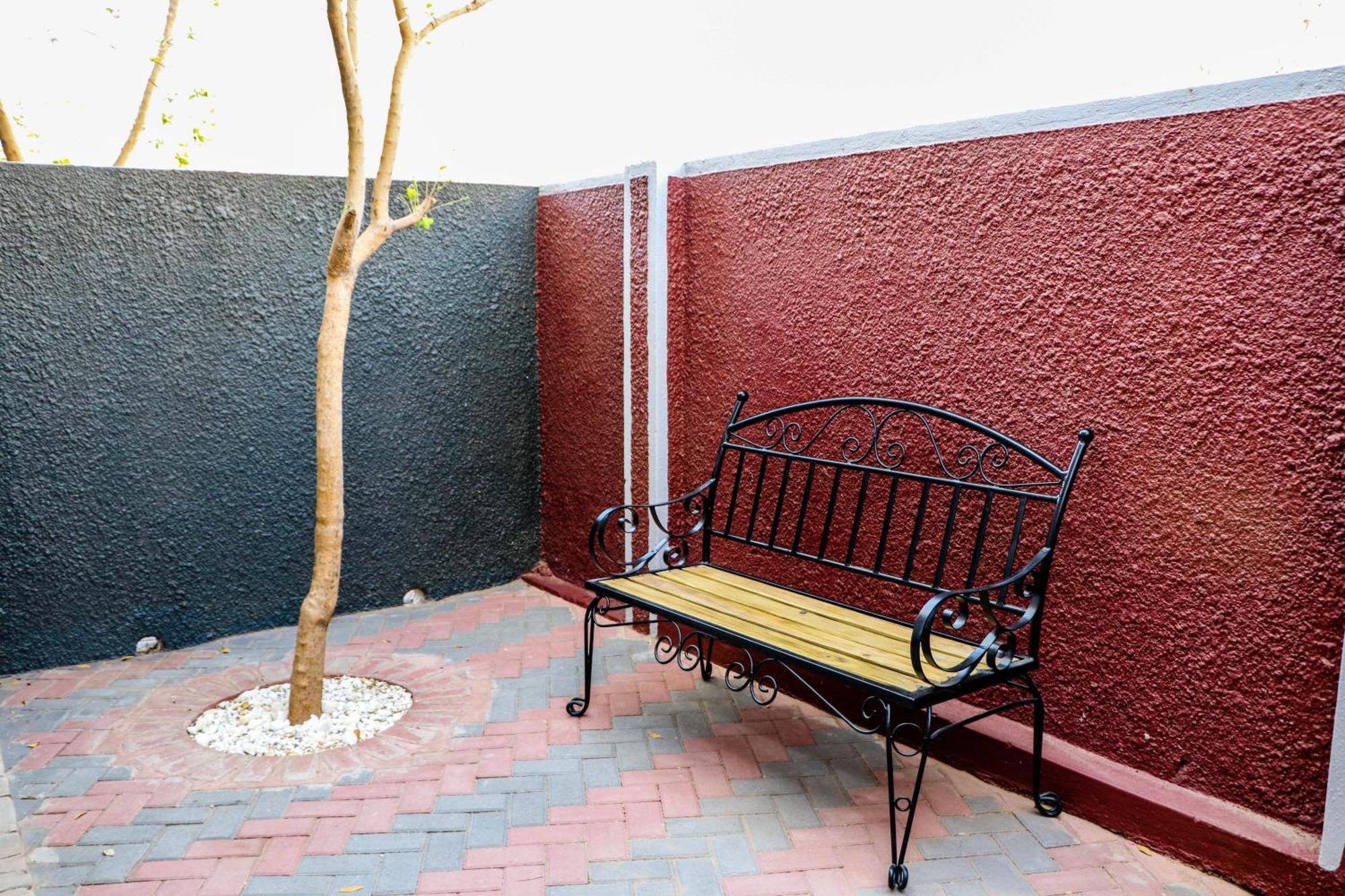 Windhoek Gardens Boutique Hotel Buitenkant foto